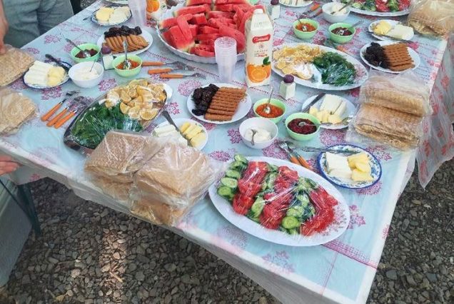 صبحانه ویژه تور رفتینگ زاگرس‌گردی